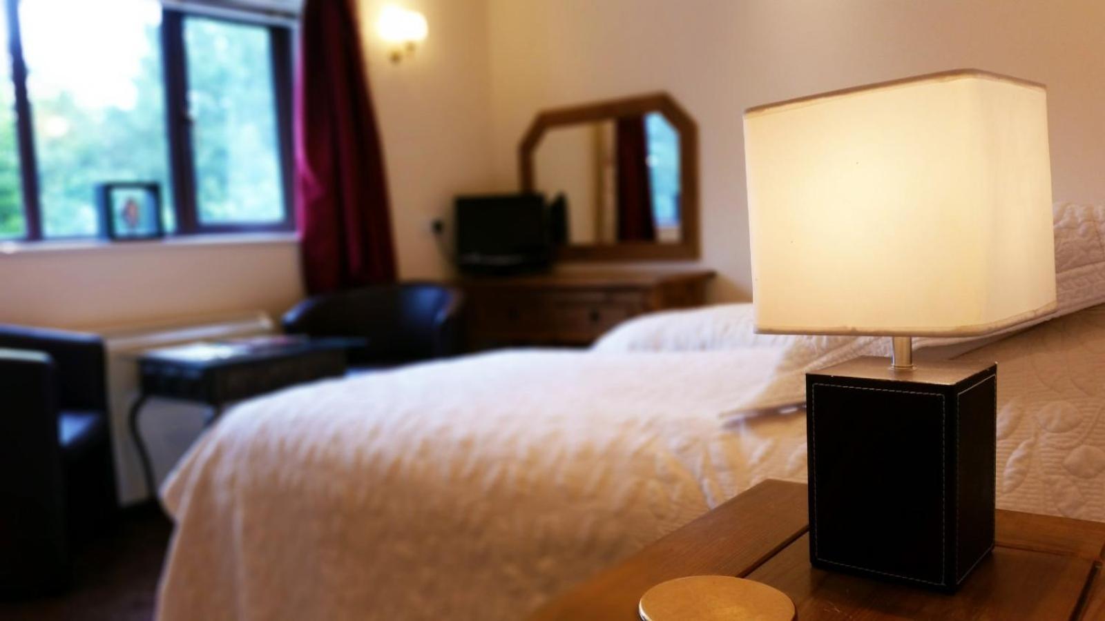 Lower Langford Miltons Country Lodge מראה חיצוני תמונה